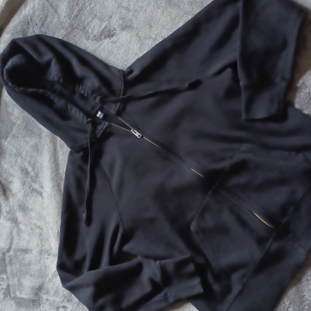 Uniqlo youth zip up jacket with hoodie